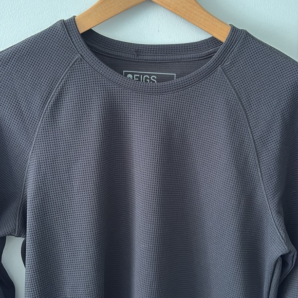 Figs Waffle Longsleeve Underscrub Shirt - Picture 4 of 8